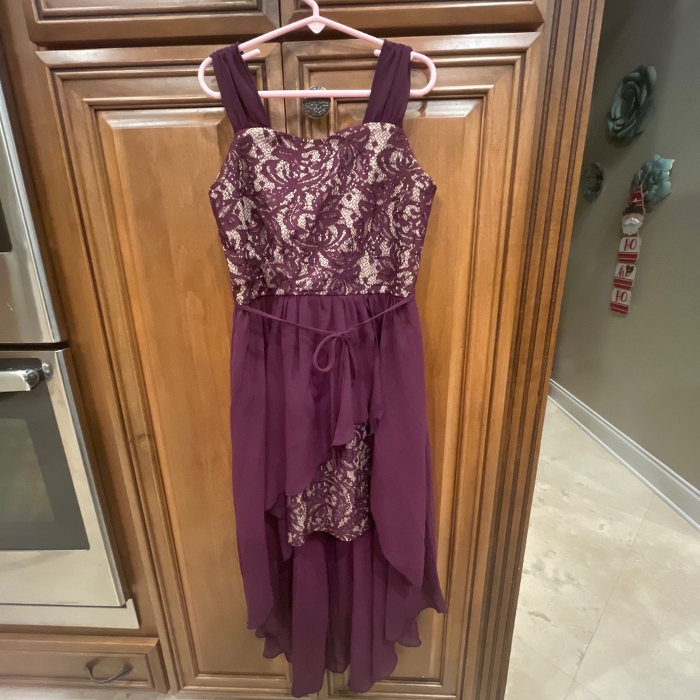 Amy Byer dress